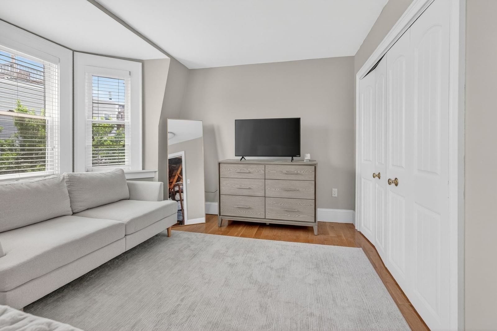 466 E 3rd St #2 Boston — Photo 16 of 21