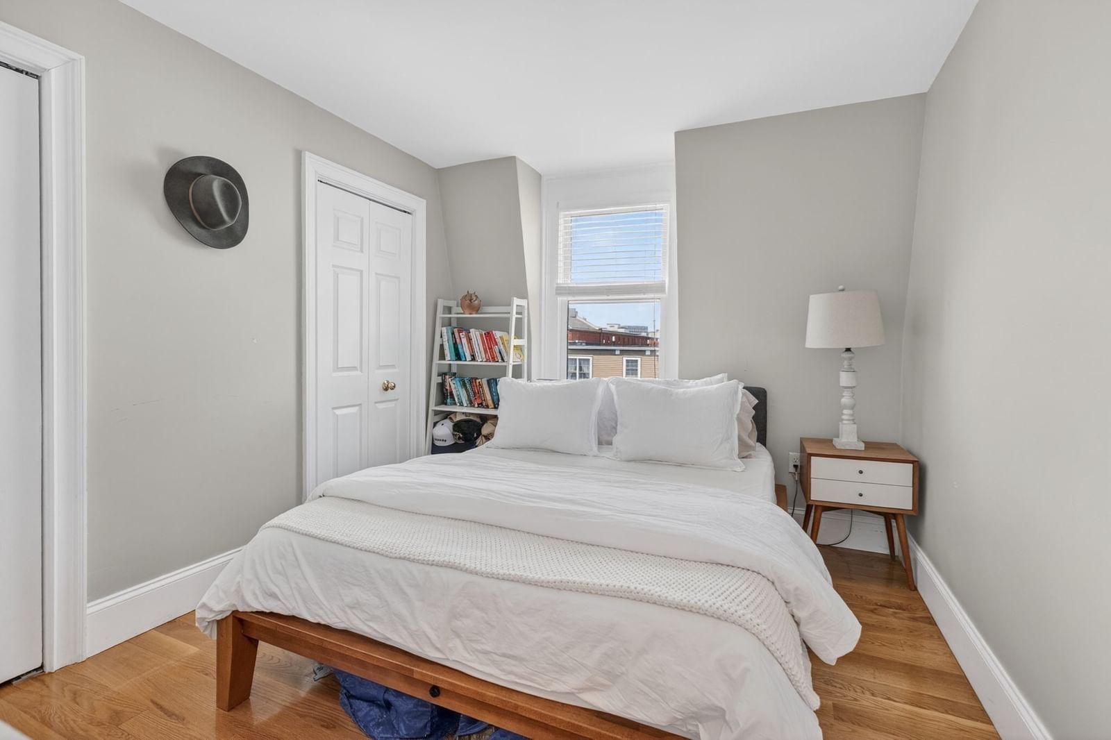 466 E 3rd St #2 Boston — Photo 17 of 21