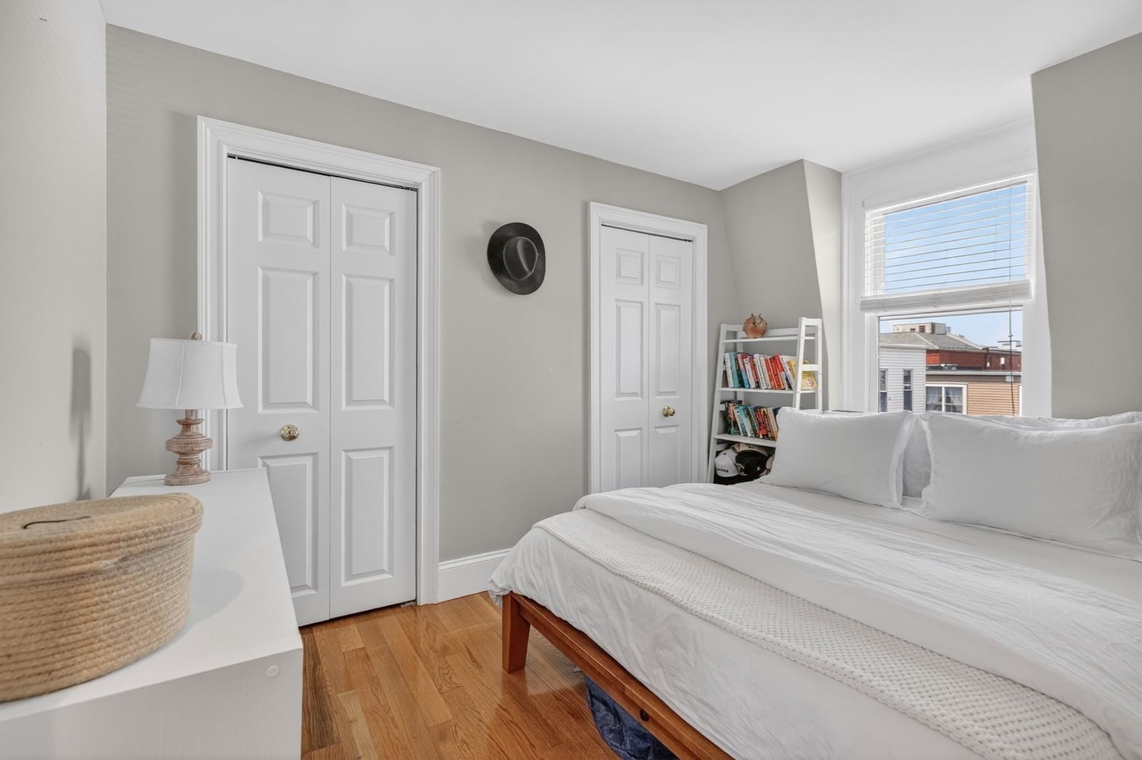 466 E 3rd St #2 Boston — Photo 18 of 21