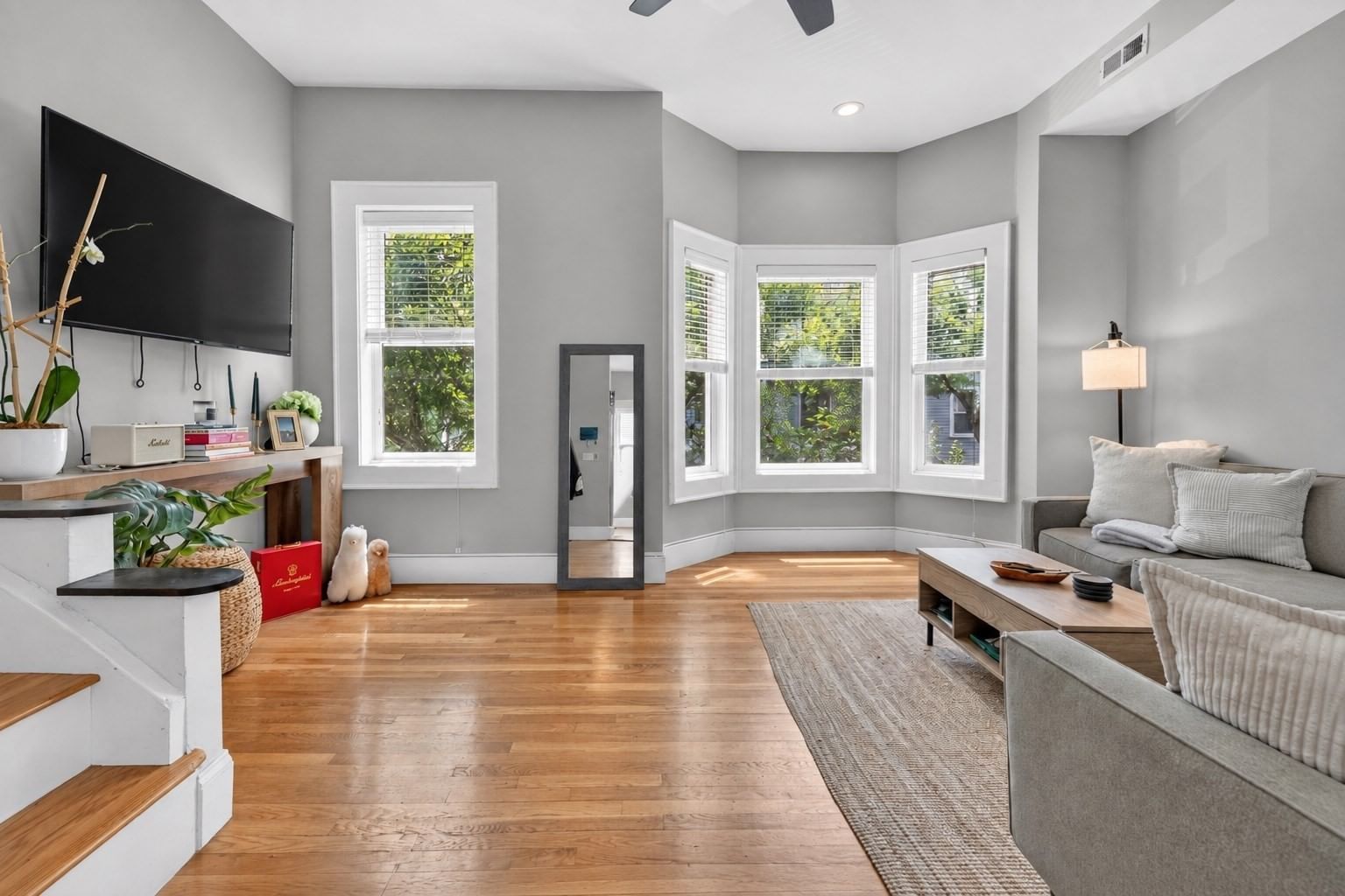 466 E 3rd St #2 Boston — Photo 2 of 21