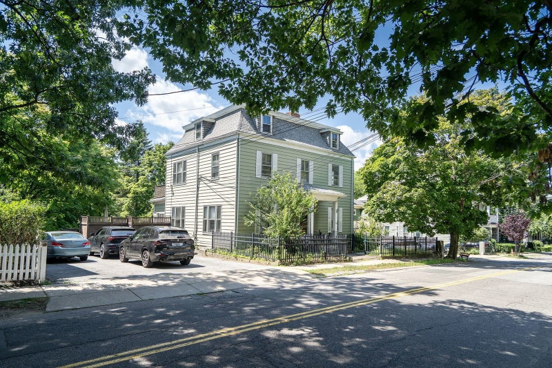 128 Summer St
