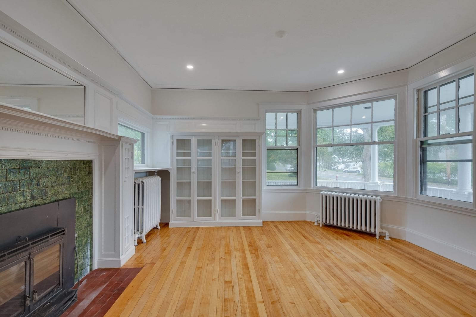 217 Lawrence St Haverhill — Photo 7 of 39