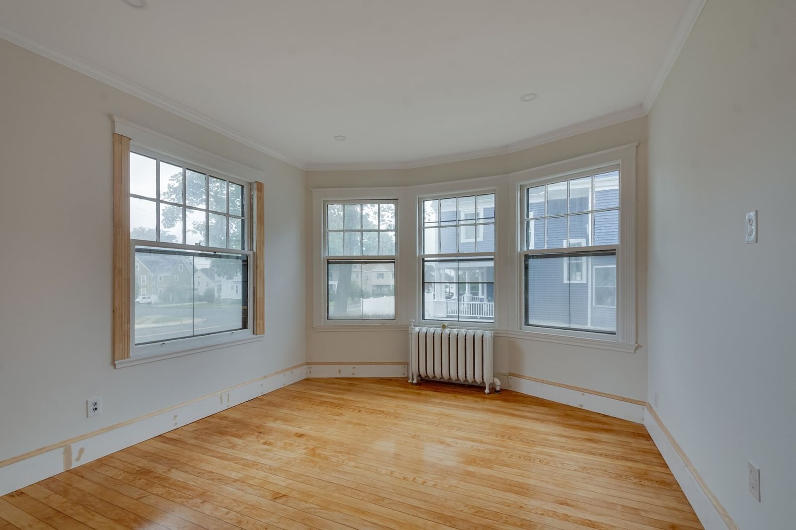 217 Lawrence St Haverhill — Photo 8 of 39