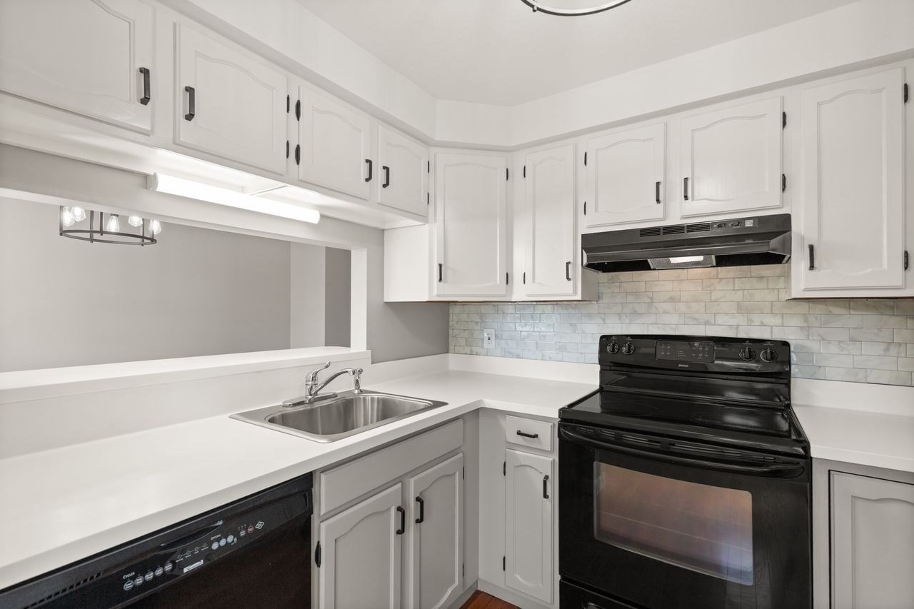 22 Welch Rd #22 Easton — Photo 5 of 41