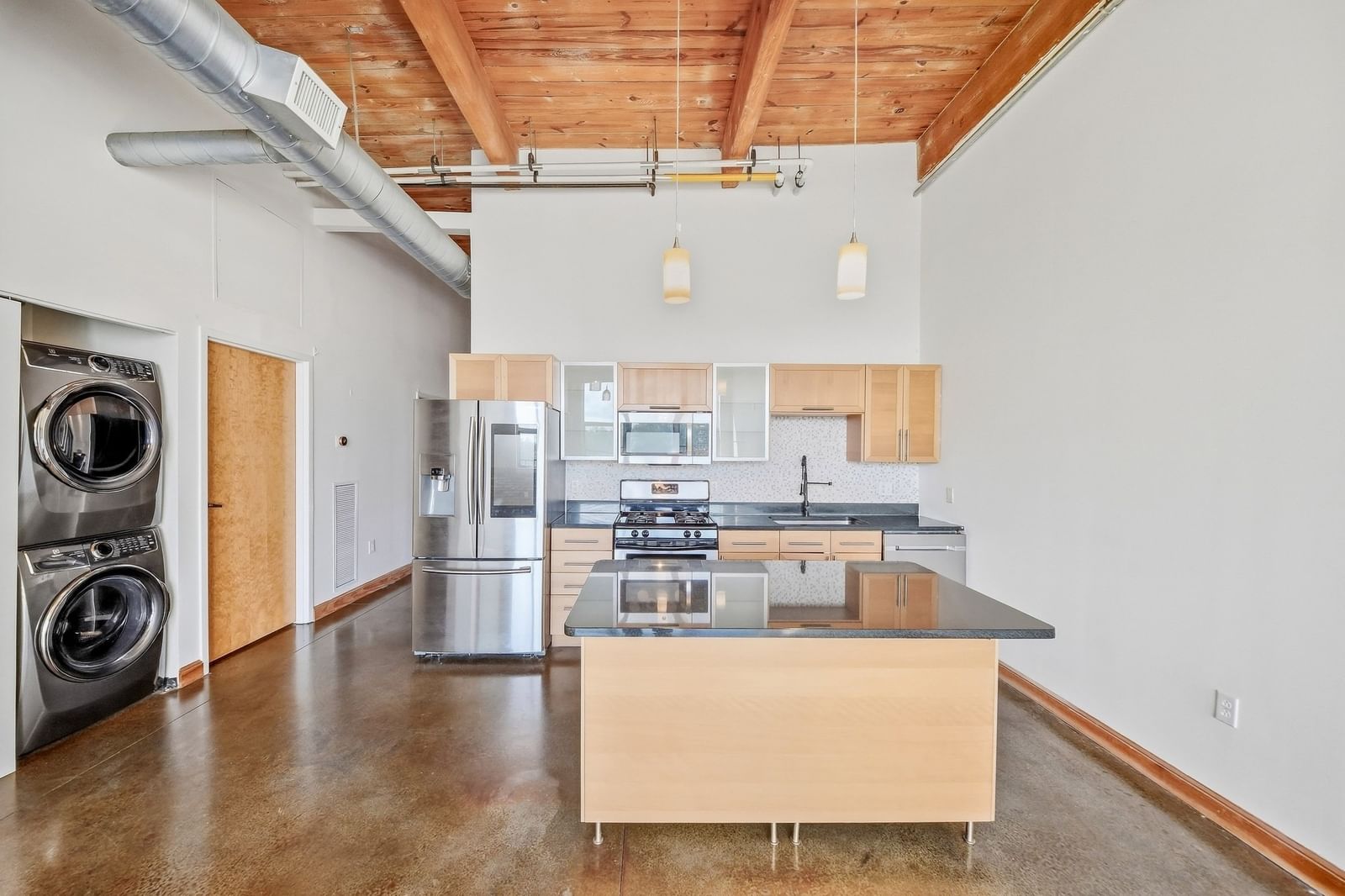 120 Holmes St #312 Quincy — Photo 4 of 27
