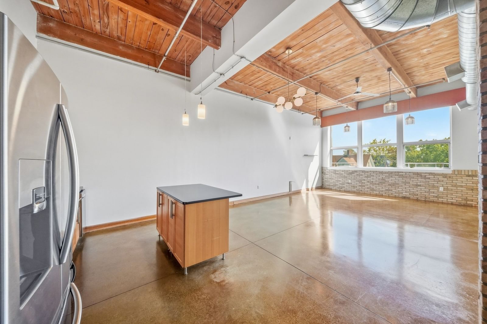 120 Holmes St #312 Quincy — Photo 8 of 27