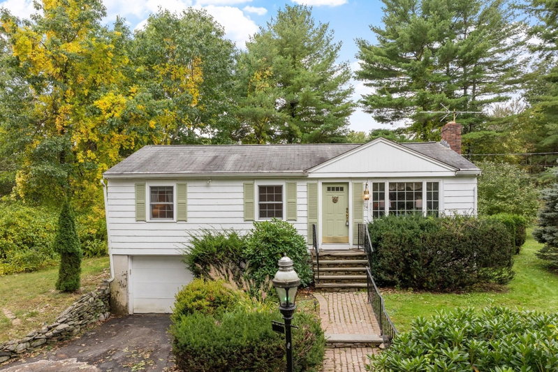 74 Davidson Rd