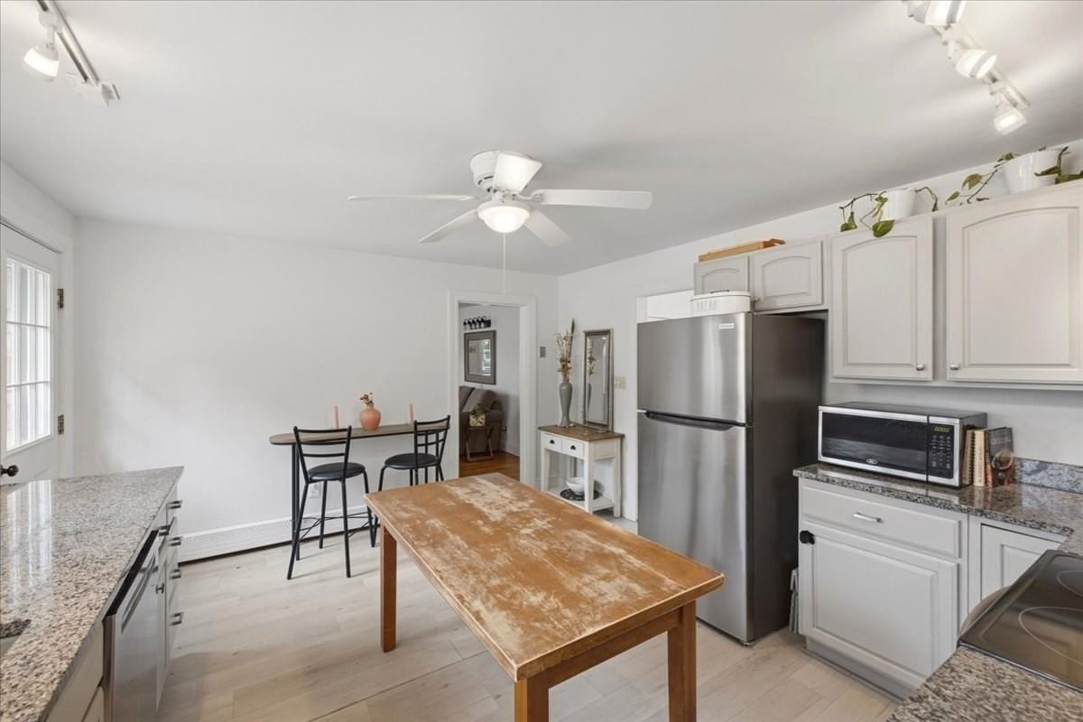 33 Edgar Rd Scituate — Photo 10 of 38