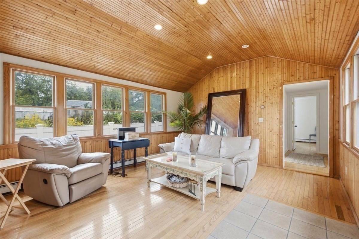 33 Edgar Rd Scituate — Photo 6 of 38