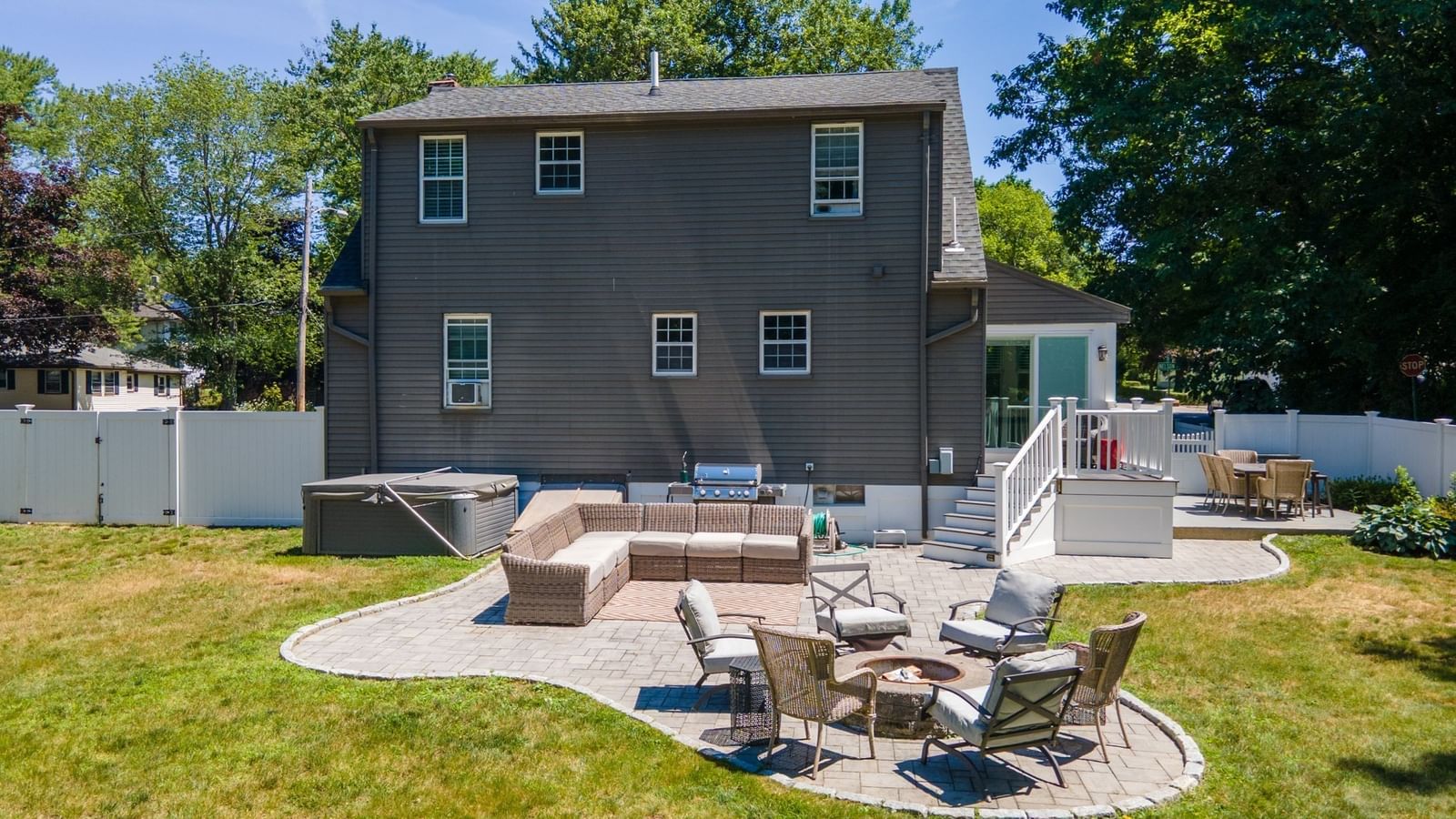 14 Nelson St Hopedale — Photo 4 of 39