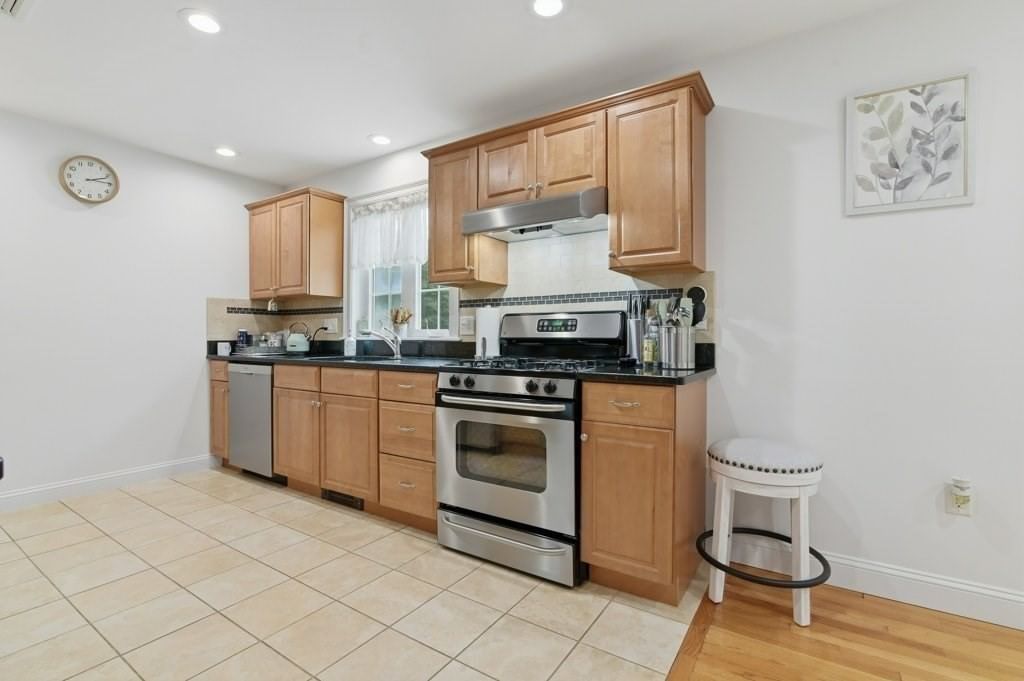 145 Suomi Rd #A2 Quincy — Photo 7 of 39