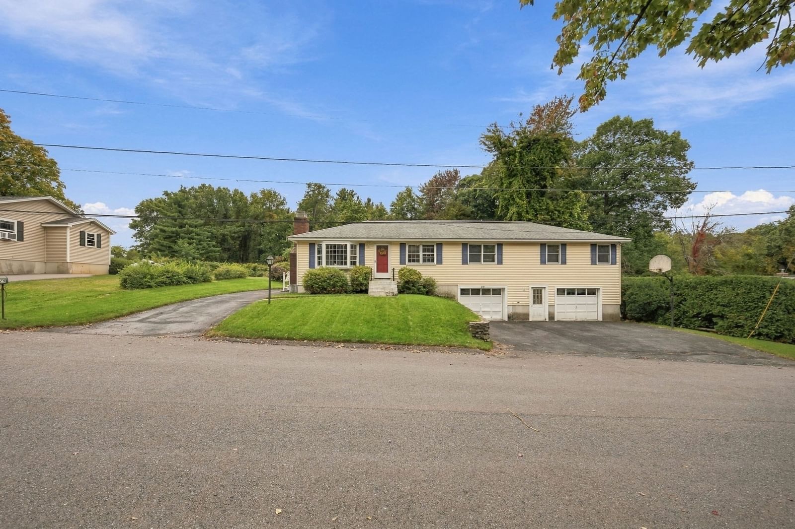 29 Dale Ave Leominster — Photo 3 of 42