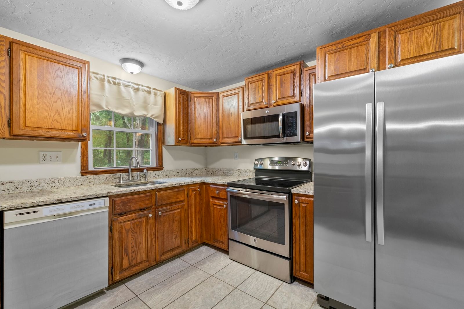 20 Daniel Drive #20 Easton — Photo 14 of 42
