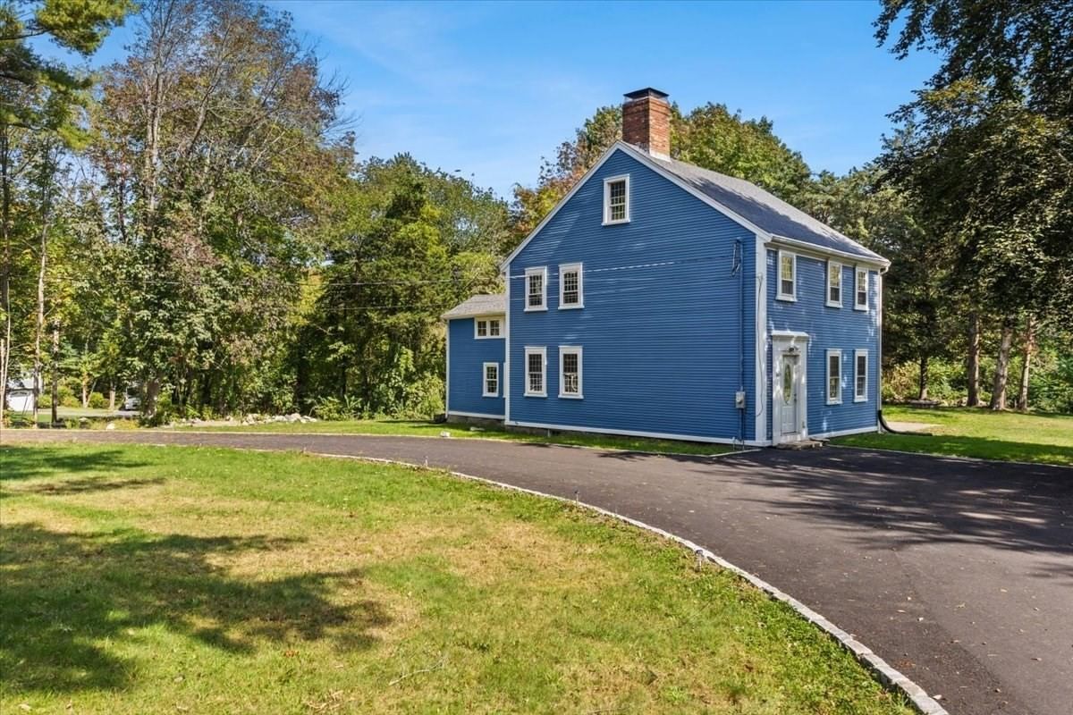 449 Parsonage St Marshfield — Photo 4 of 12