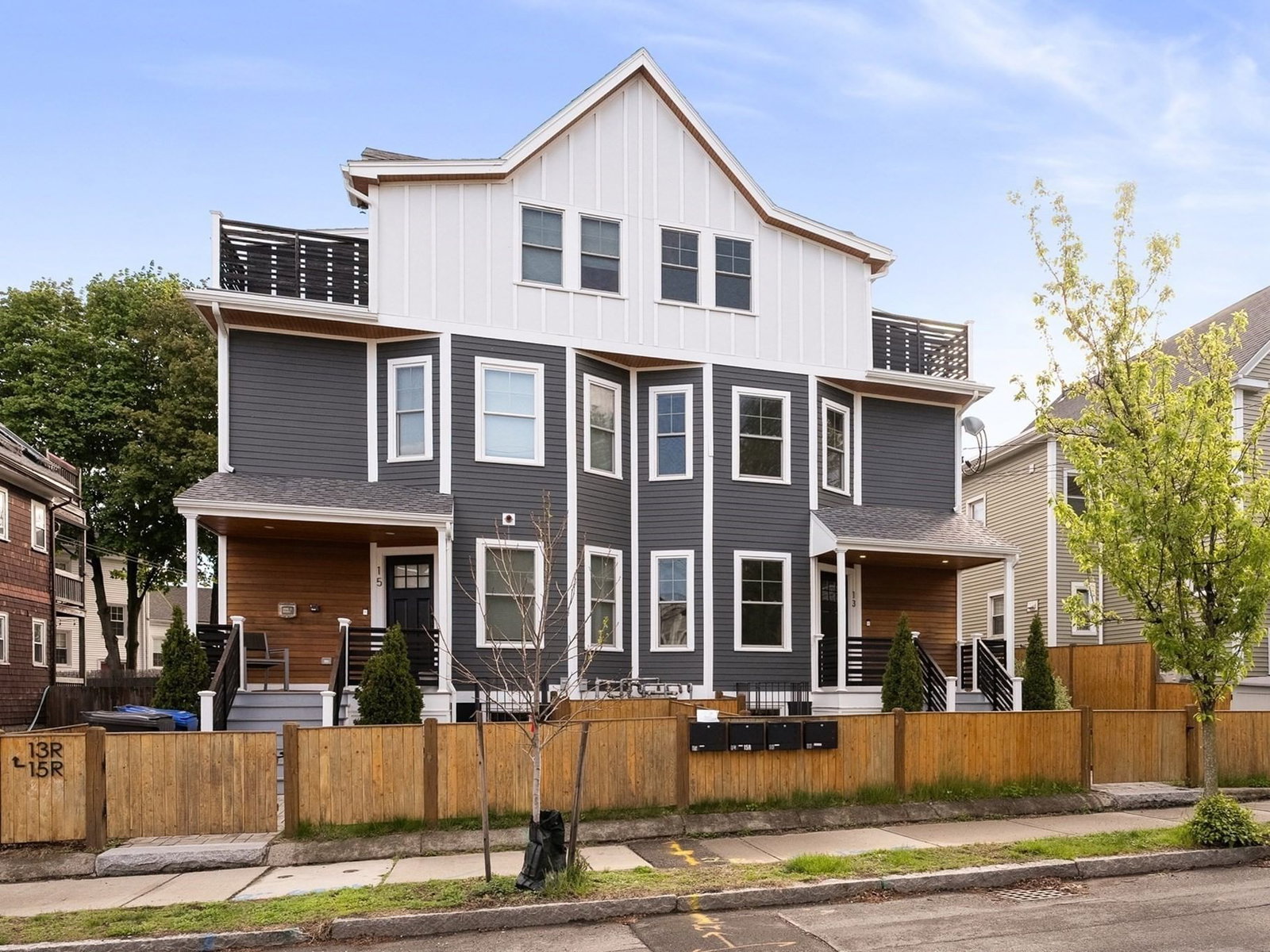 15R Belknap St