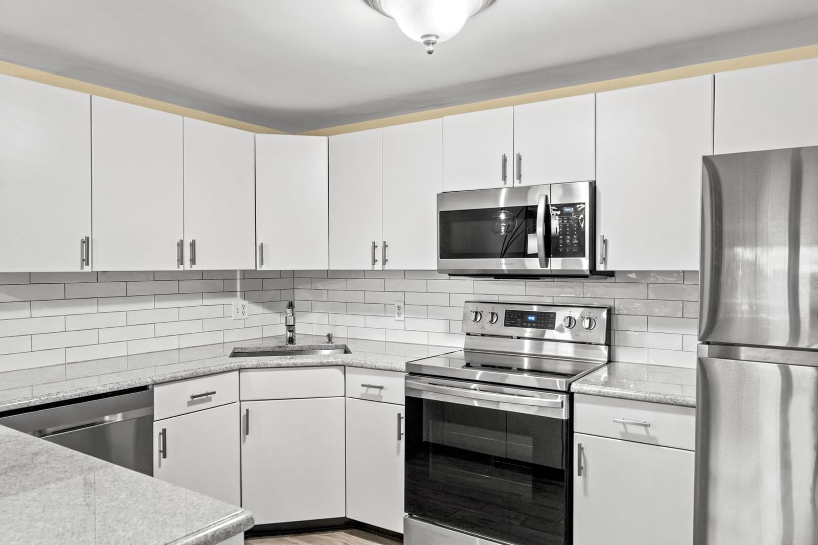 155 George Washington Blvd #401 Hull — Photo 4 of 24