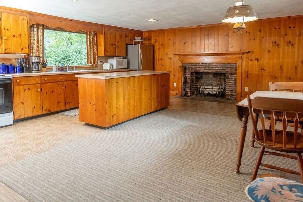 90 N Main Street Deerfield — Photo 10 of 42