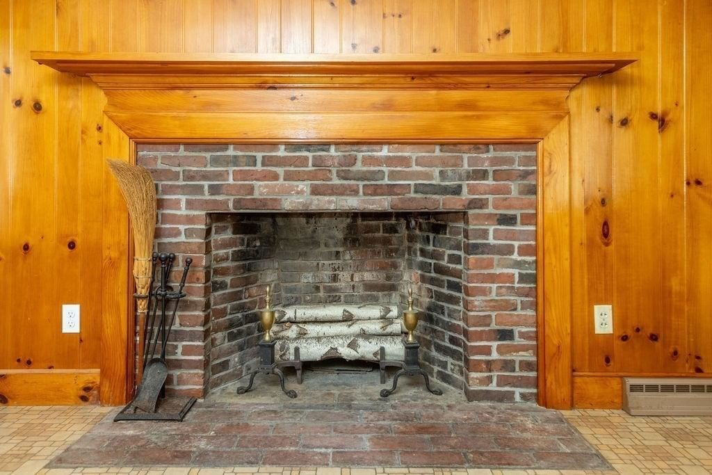 90 N Main Street Deerfield — Photo 14 of 42