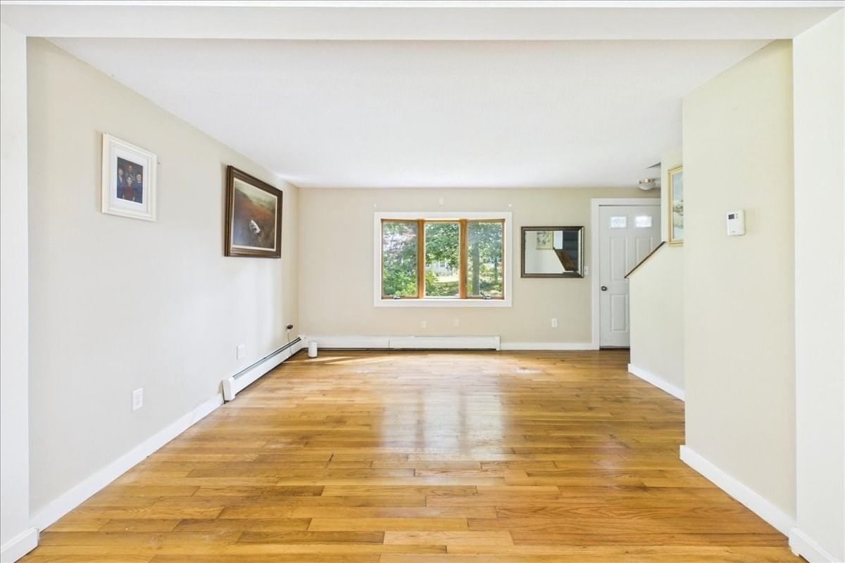 37 Gooseberry Ln Barnstable — Photo 6 of 23