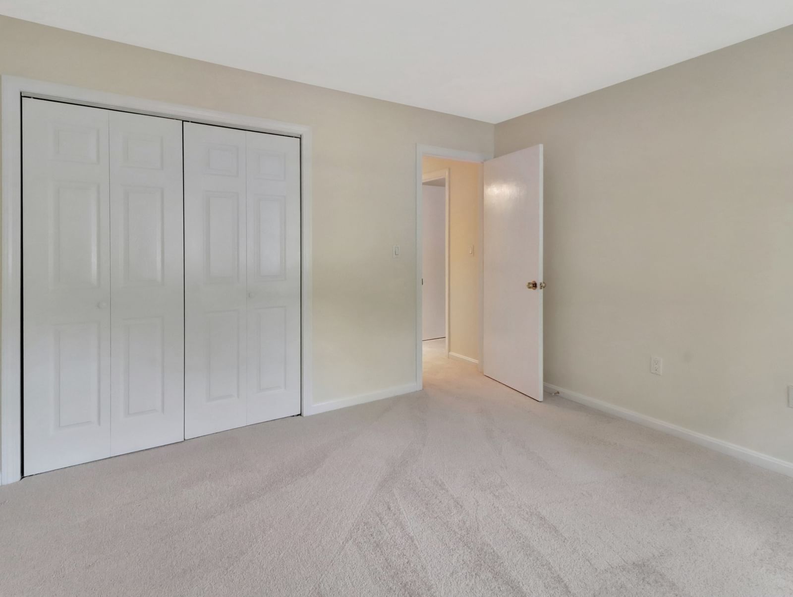 2406 Hockley Drive #2406 Hingham — Photo 16 of 30