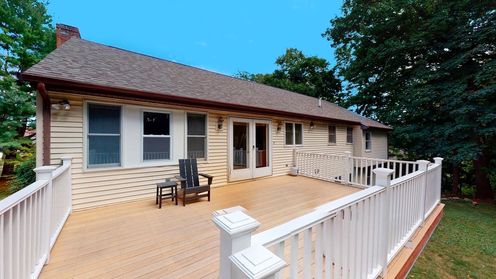 655 South St Waltham — Photo 17 of 19