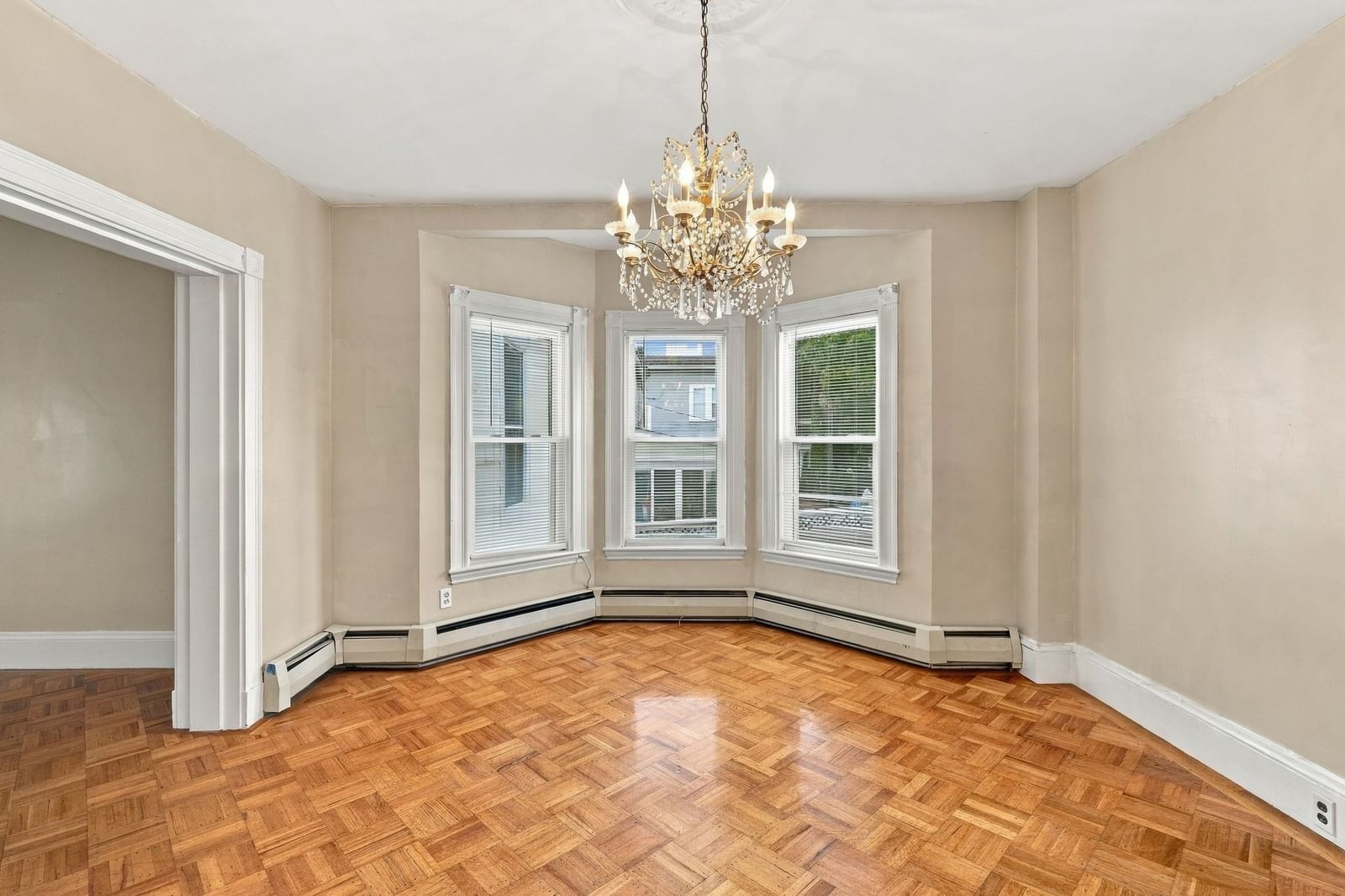 36 Hastings St Boston — Photo 18 of 42
