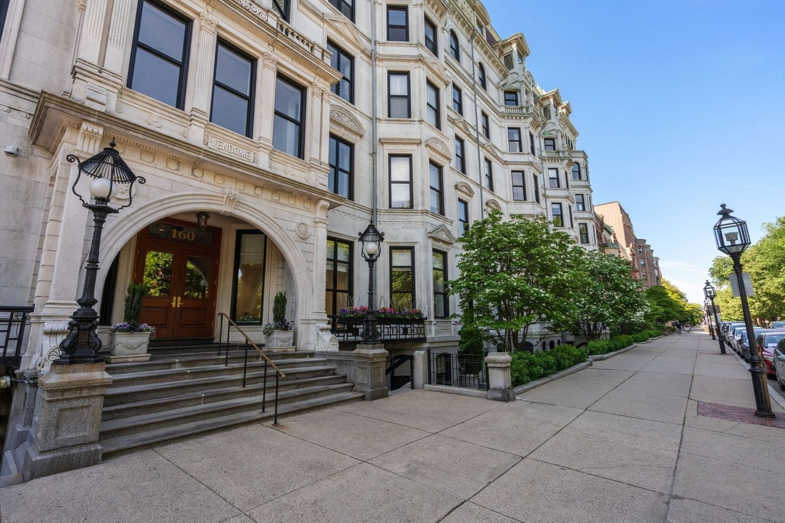 160 Commonwealth Avenue #218 Boston — Photo 24 of 28