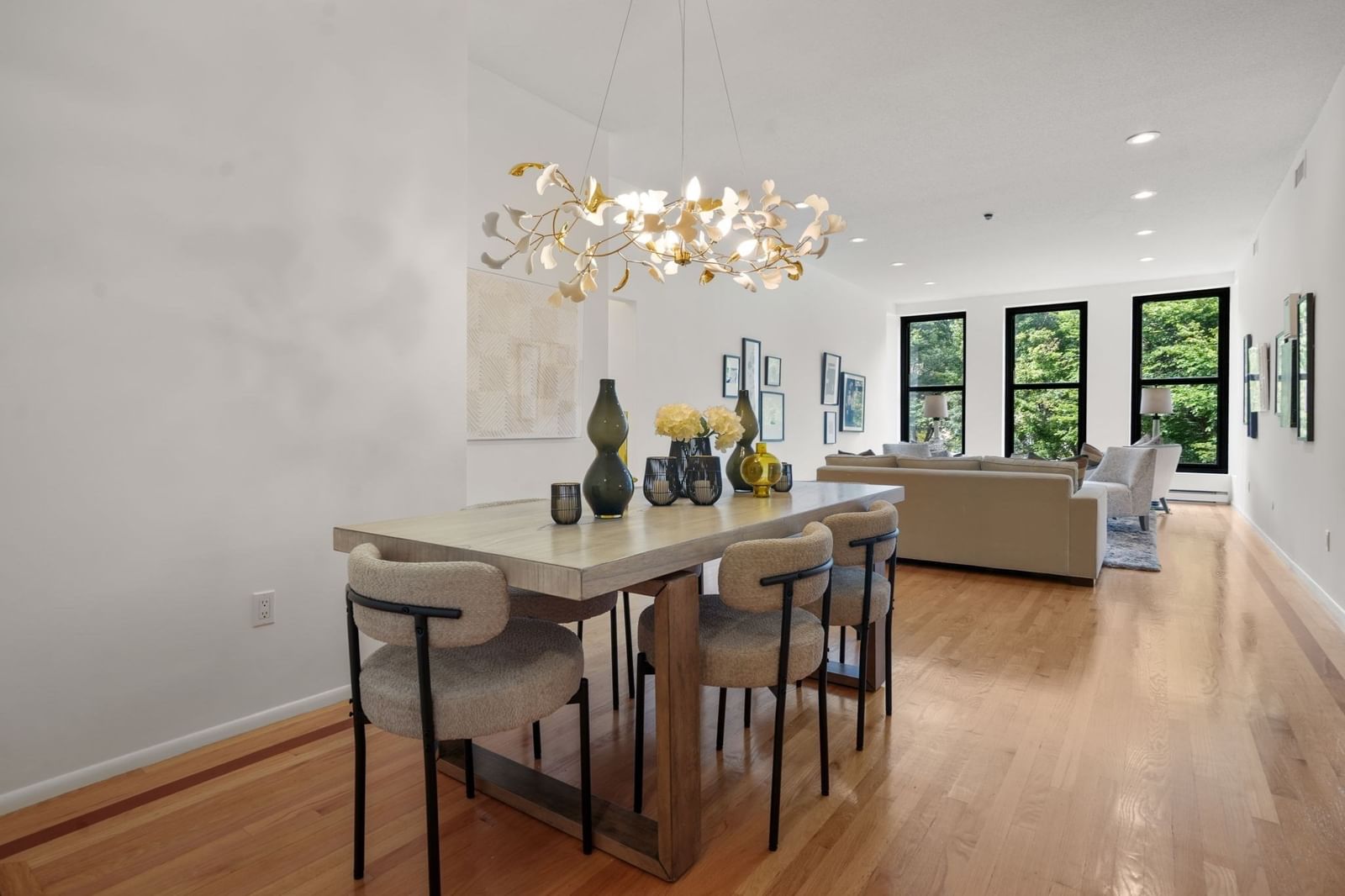 160 Commonwealth Avenue #218 Boston — Photo 7 of 28