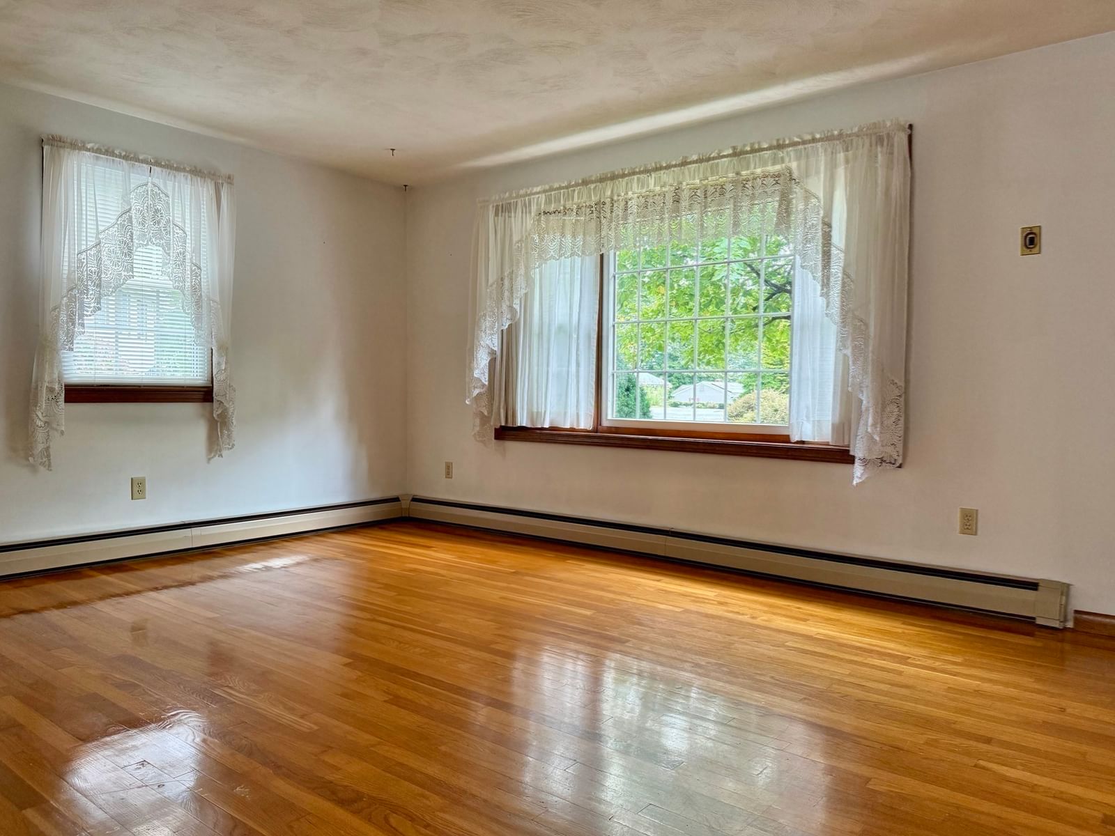 66 Debbie Dr Leominster — Photo 17 of 42