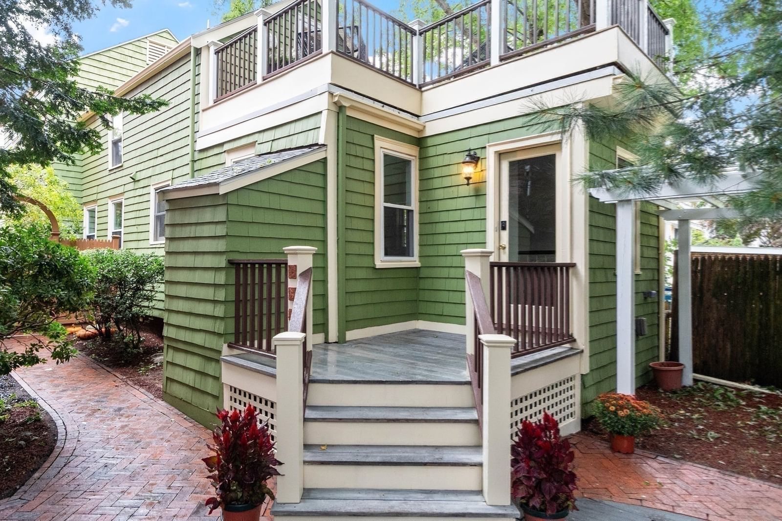 12 Salem St Cambridge — Photo 5 of 27