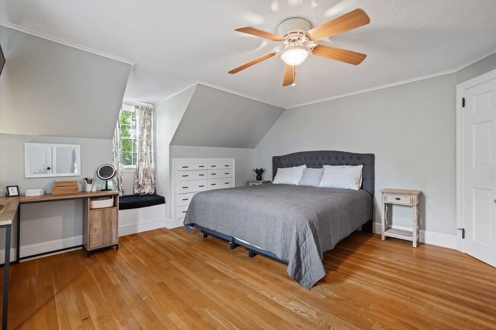 5 Field St Auburn — Photo 19 of 38