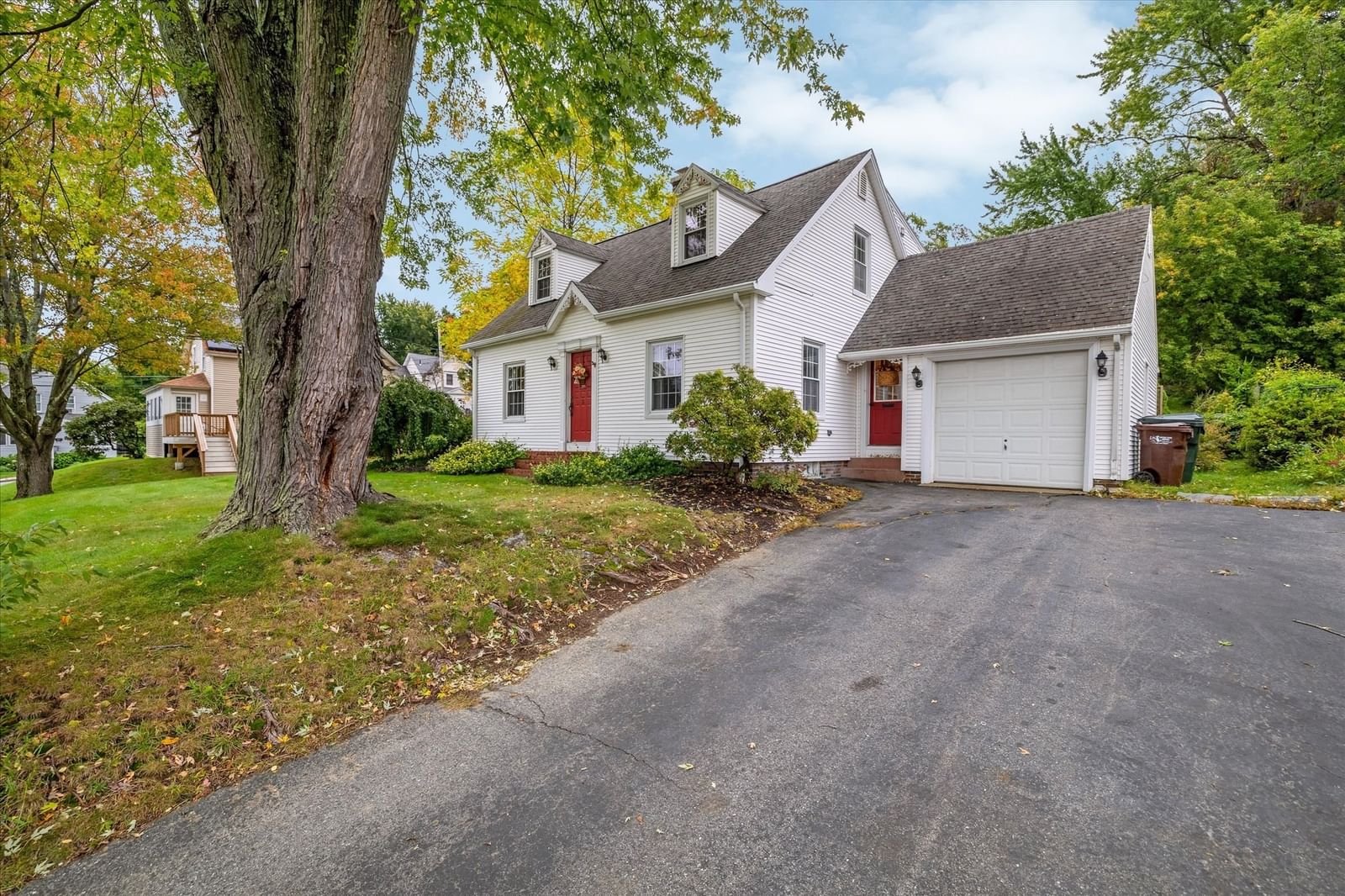 5 Field St Auburn — Photo 2 of 38