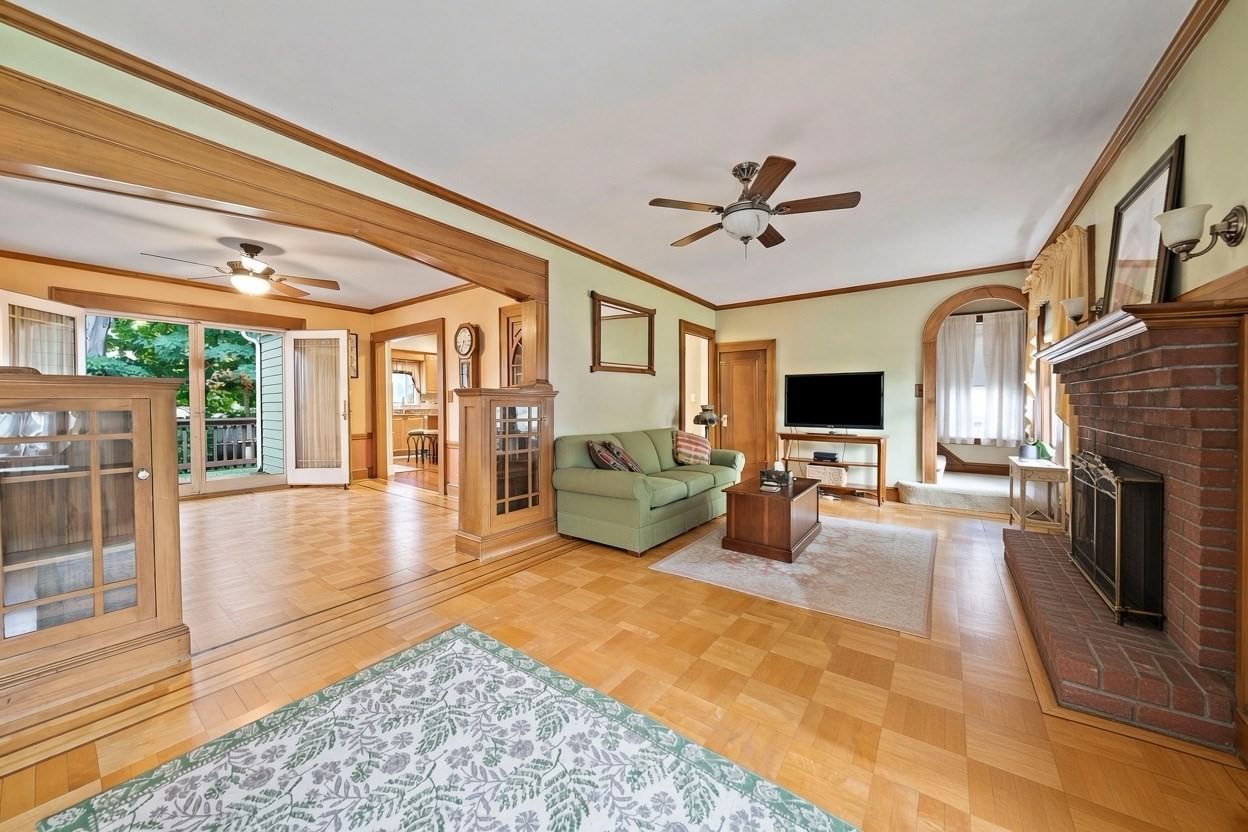 37 Theresa Rd Quincy — Photo 7 of 38