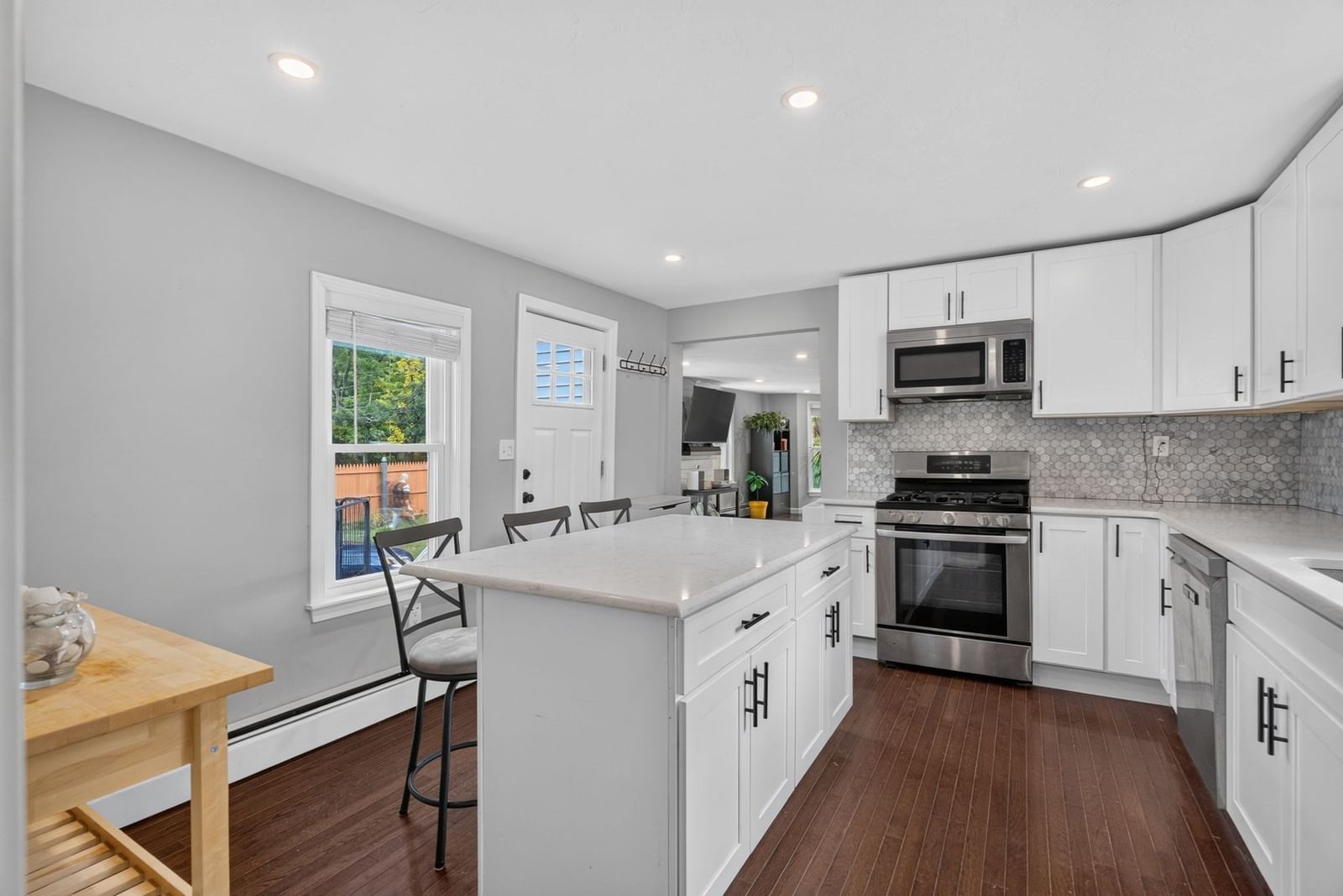 81 Littleton Rd Chelmsford — Photo 5 of 41