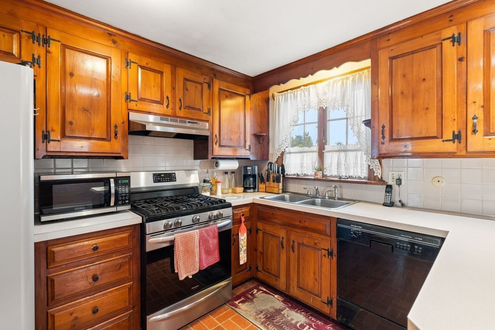 22 Crestshire Drive Lawrence — Photo 9 of 34