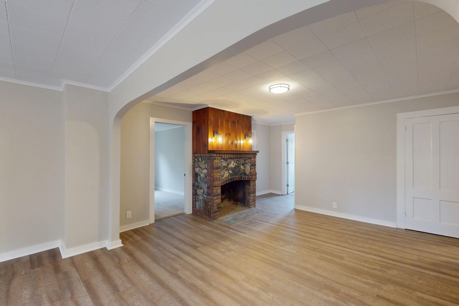 221 Aldrich Street Belchertown — Photo 18 of 30