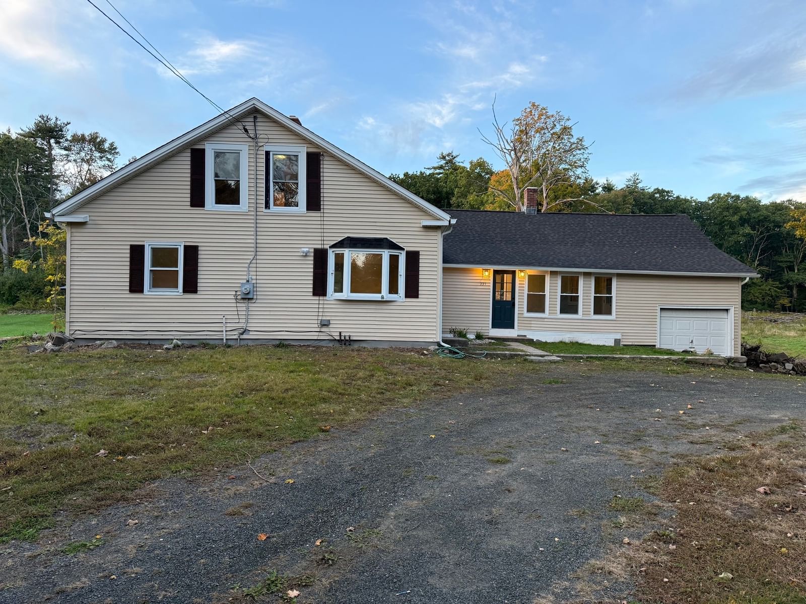221 Aldrich Street Belchertown — Photo 4 of 30