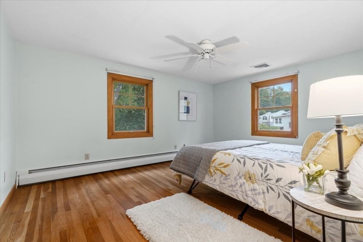 26 Arlington Road Burlington — Photo 12 of 23