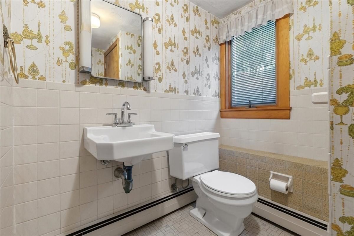 26 Arlington Road Burlington — Photo 18 of 23