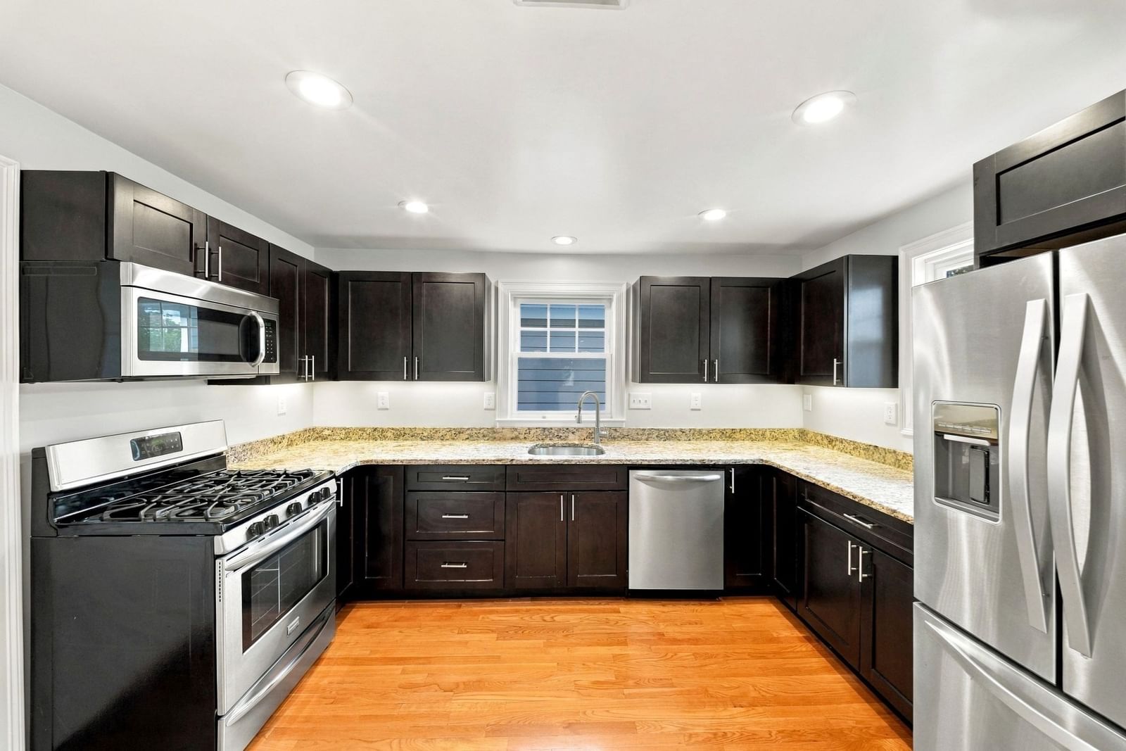 201 Billings St Quincy — Photo 15 of 42