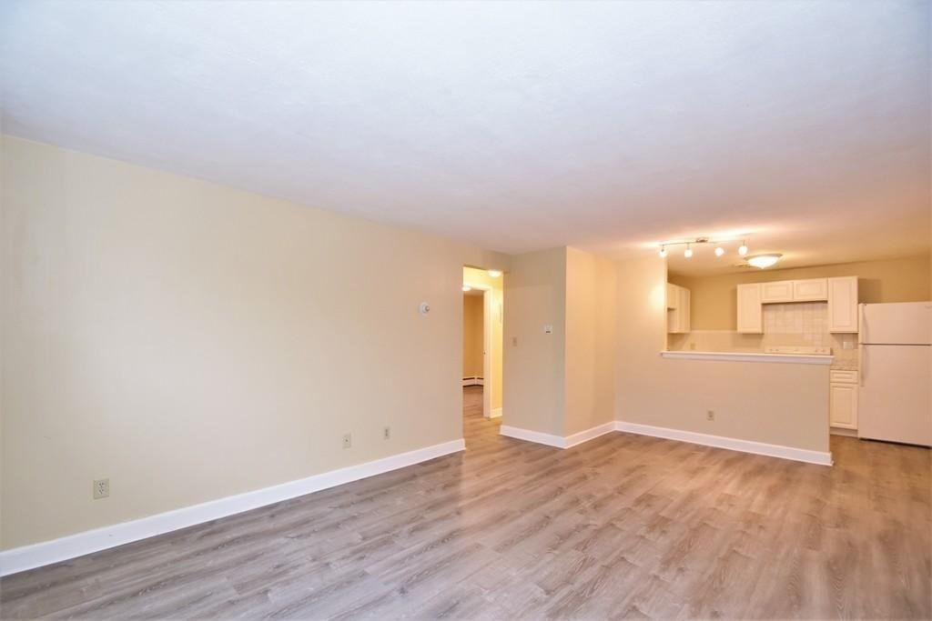 1105 Lexington St #7-3 Waltham — Photo 4 of 12