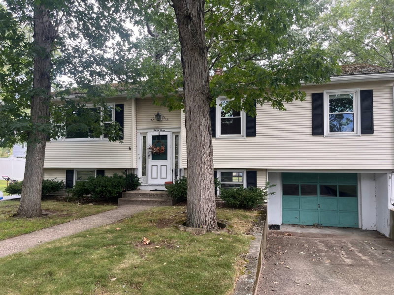 33 Rand Ave