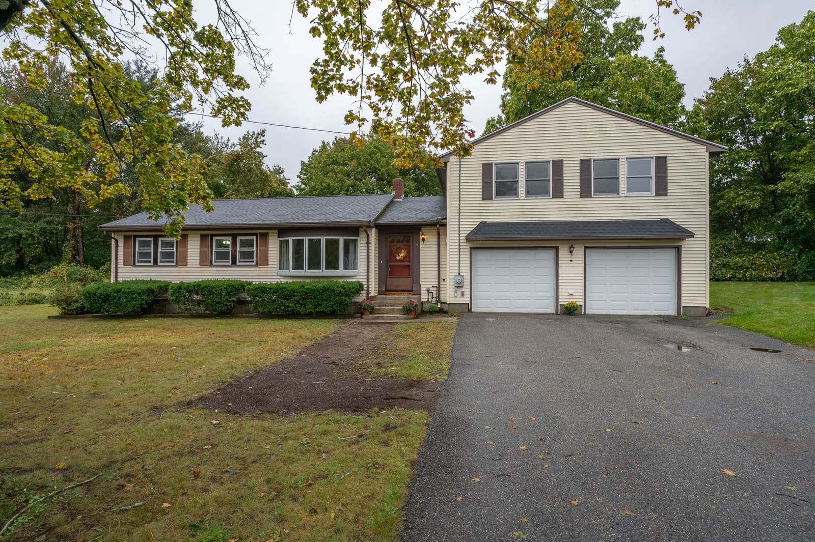 5 Martin Dr, Billerica