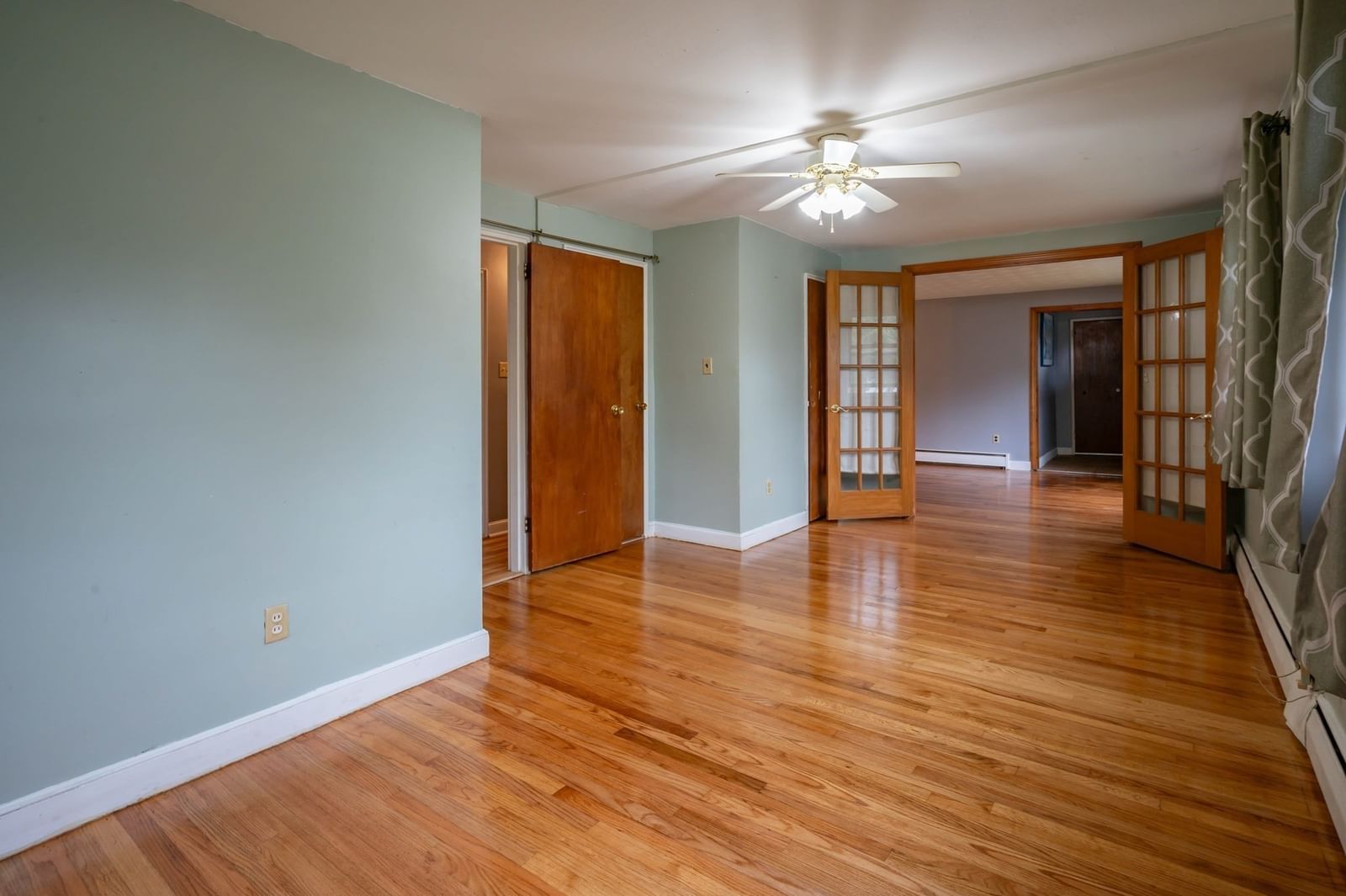 5 Martin Dr Billerica — Photo 14 of 35