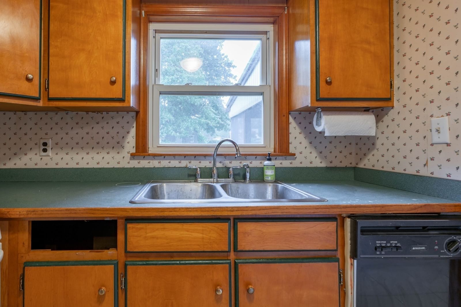 5 Martin Dr Billerica — Photo 5 of 35