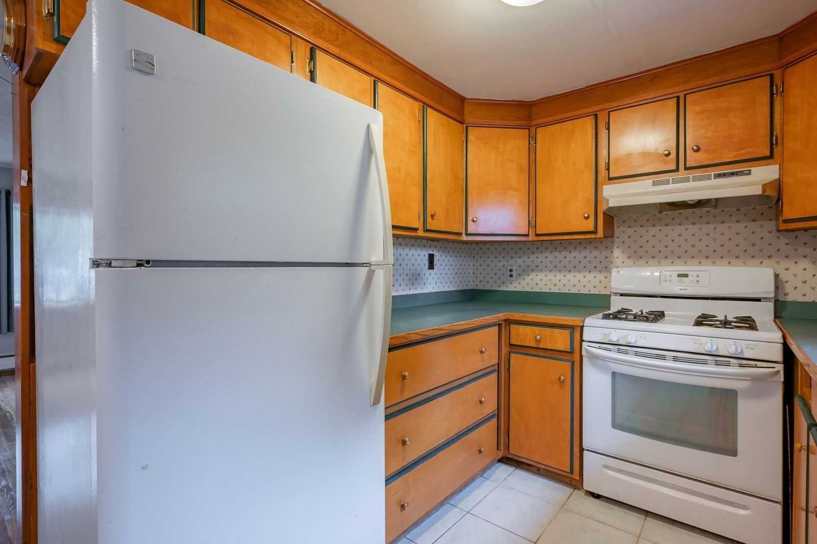 5 Martin Dr Billerica — Photo 6 of 35