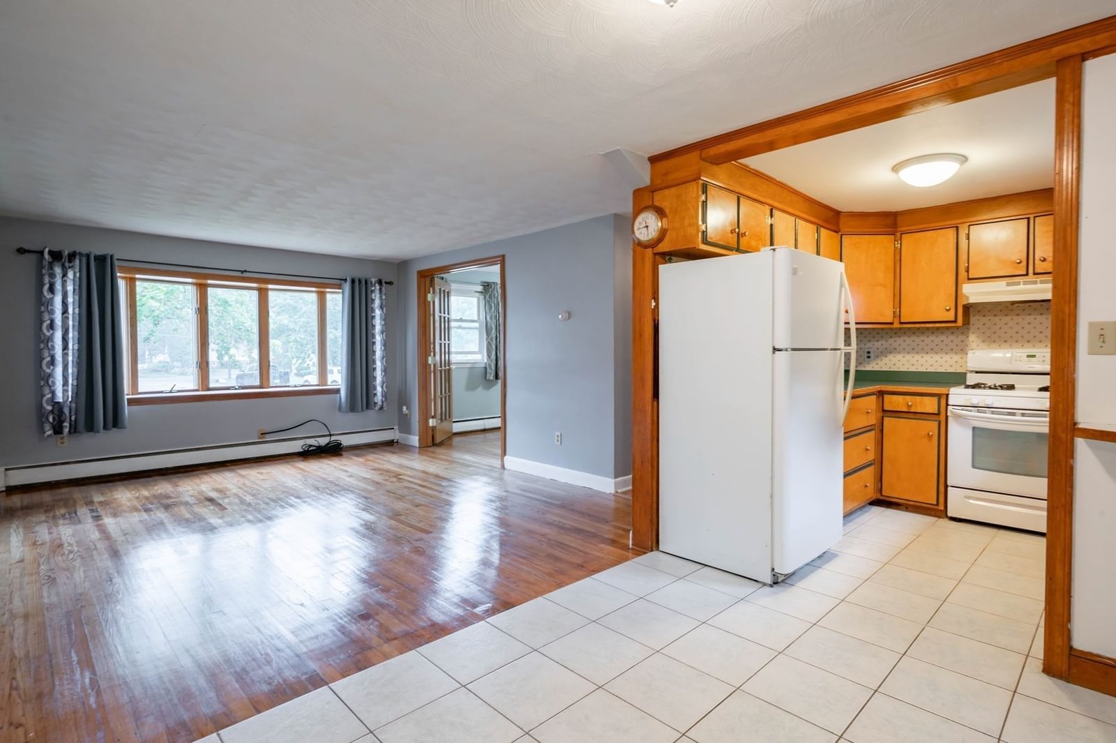 5 Martin Dr Billerica — Photo 7 of 35