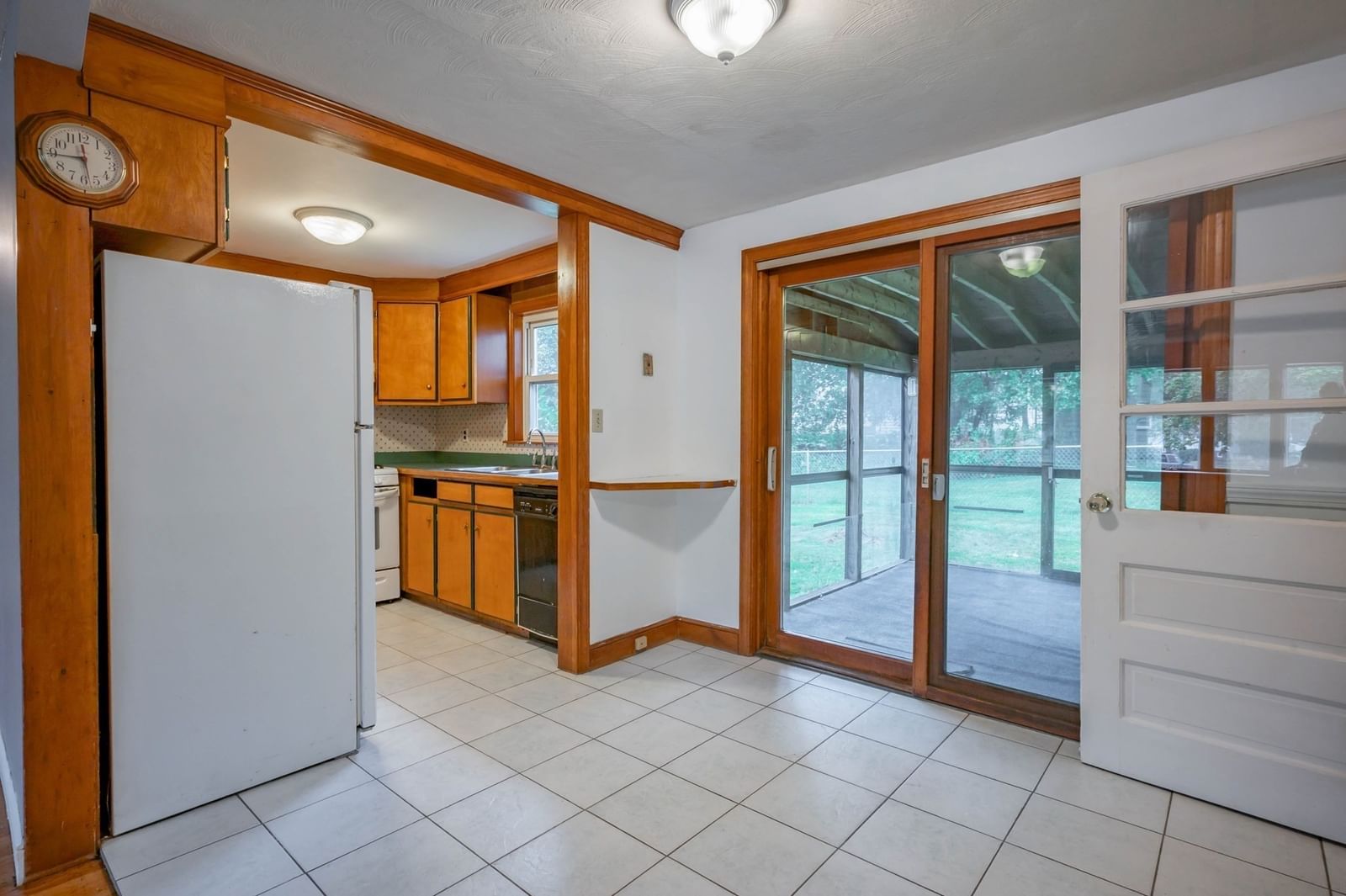 5 Martin Dr Billerica — Photo 8 of 35
