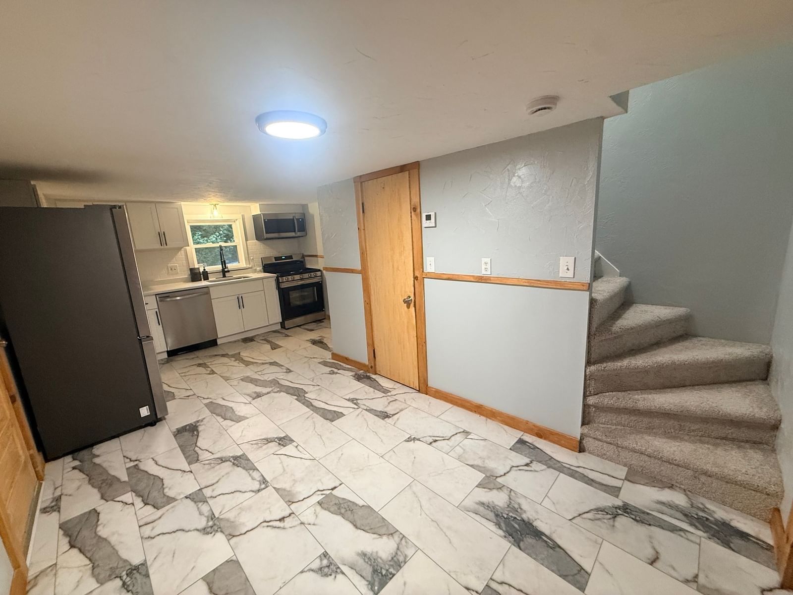 33 Johnson St Westport — Photo 3 of 19