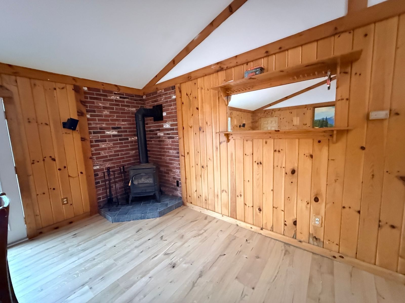 33 Johnson St Westport — Photo 7 of 19